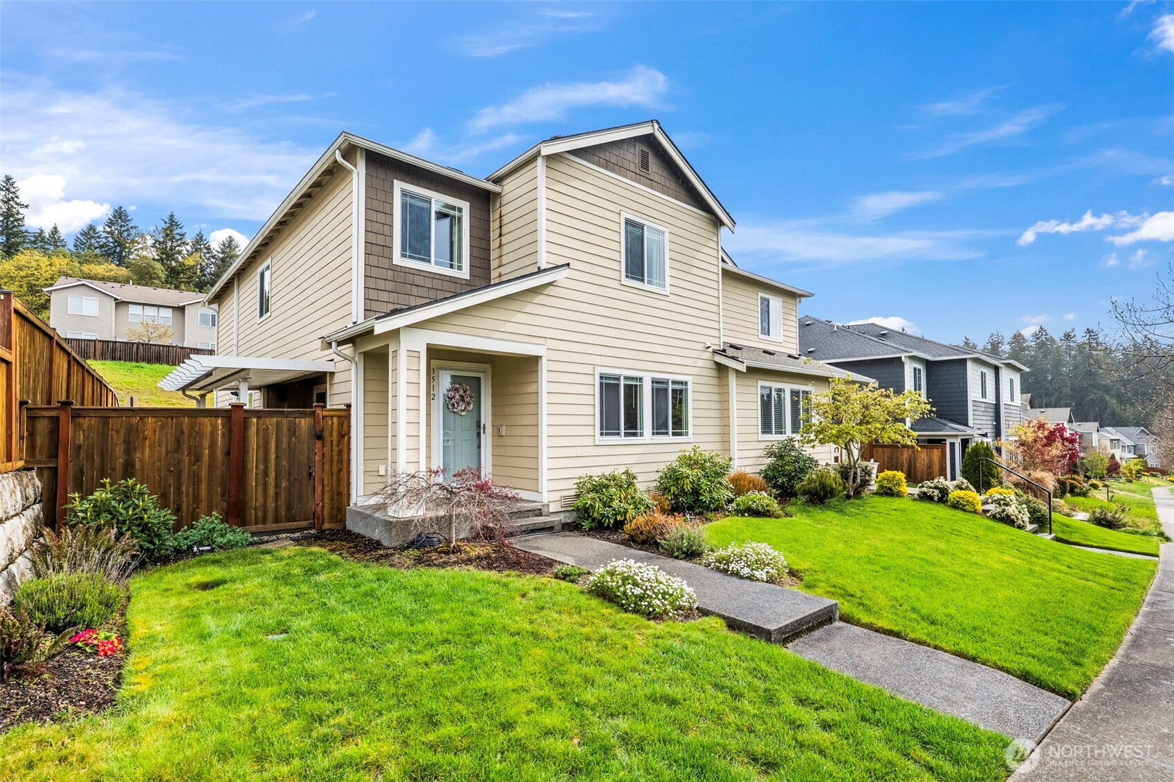3512 Hoffman Hill Boulevard , Dupont, WA 98327
