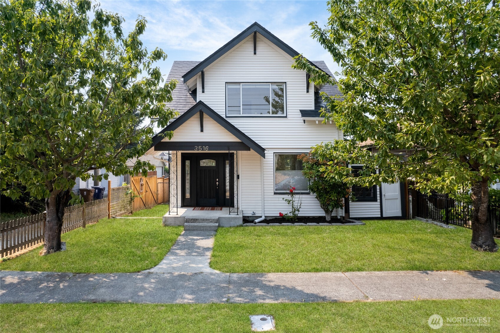 3516 N Proctor Street , Tacoma, WA 98407