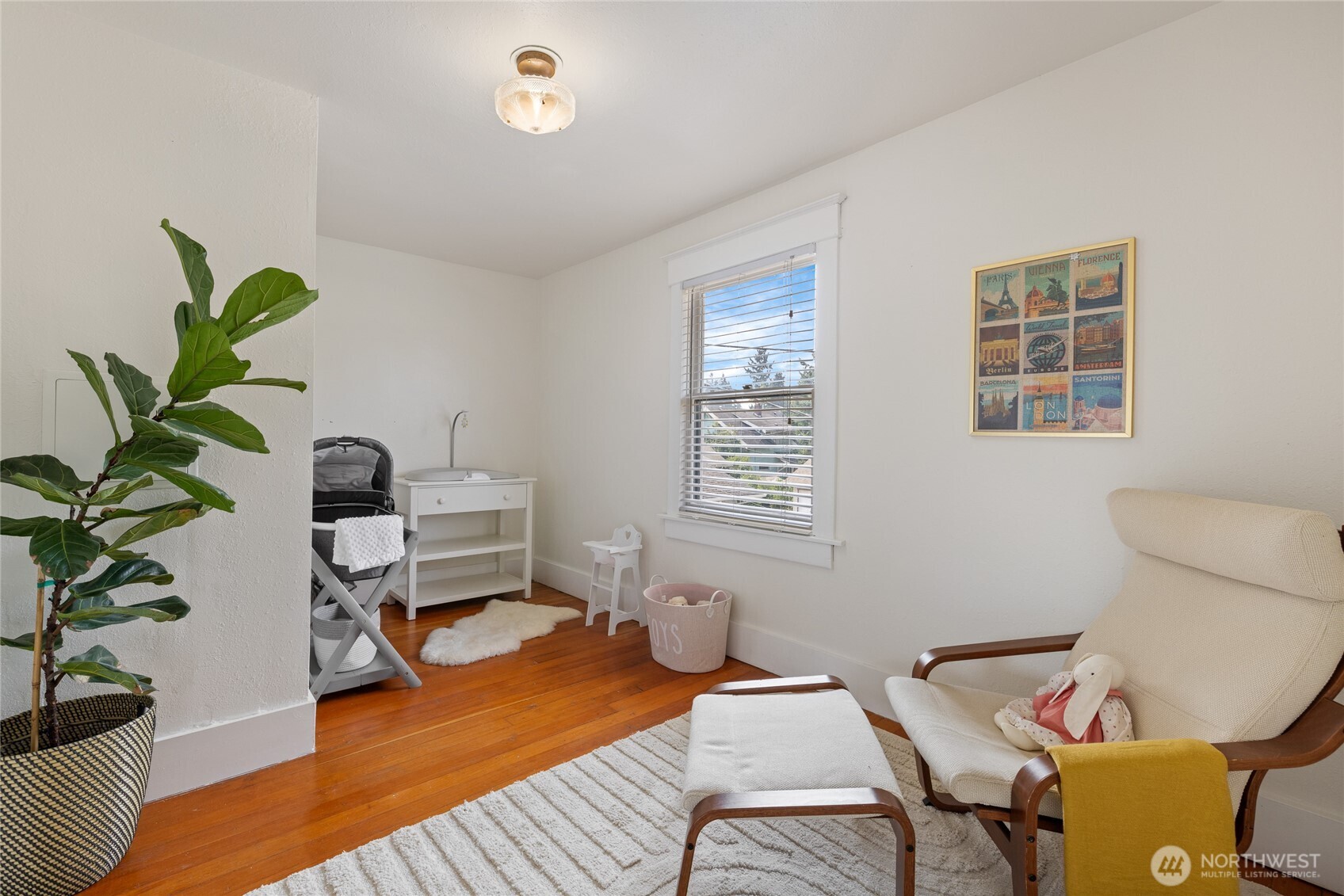 3516 N Proctor Street , Tacoma, WA 98407