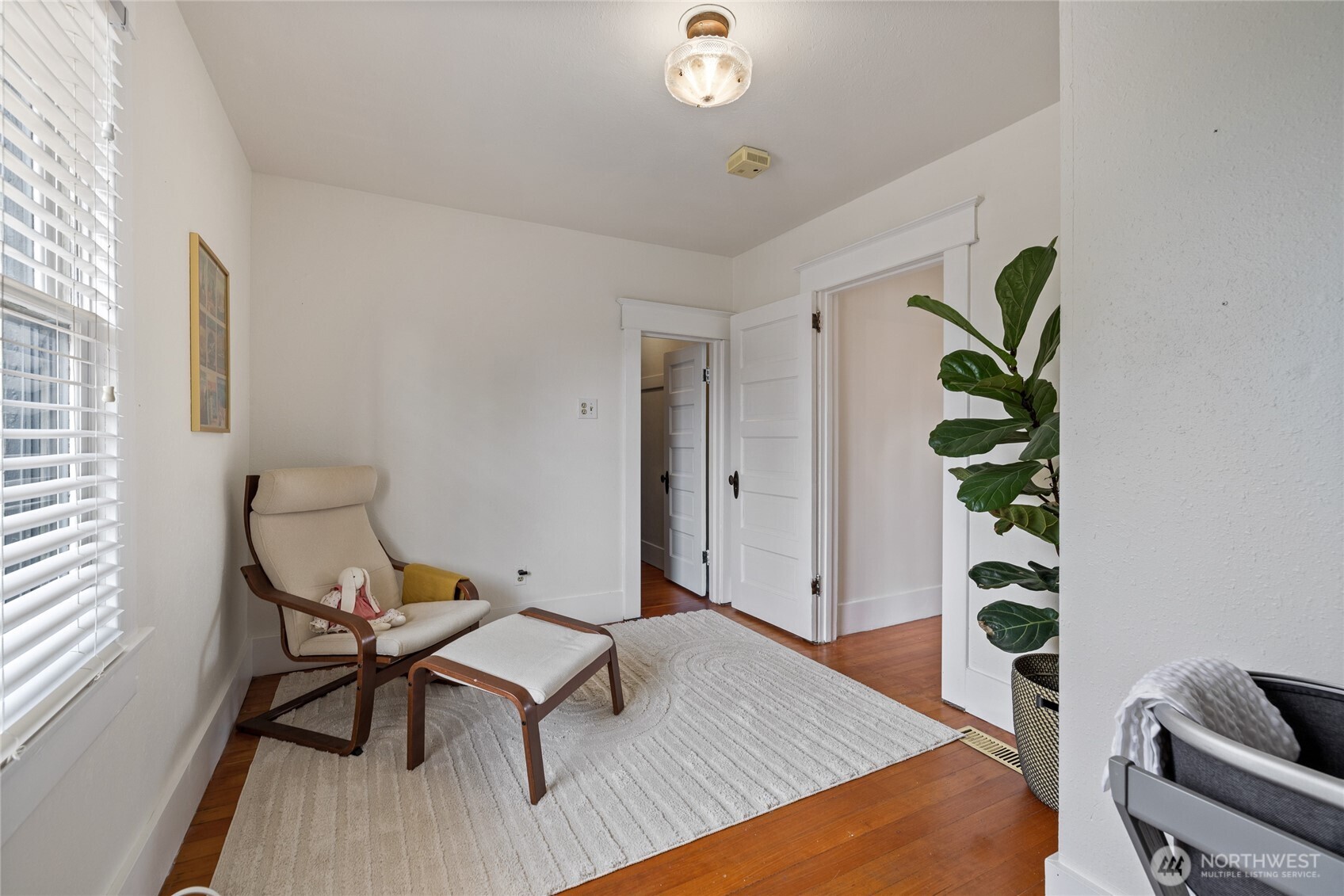3516 N Proctor Street , Tacoma, WA 98407