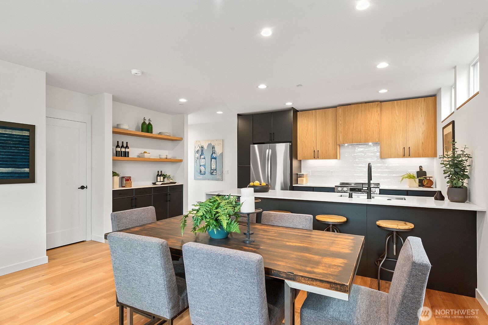 4116 A Burke Avenue N, Seattle, WA 98103