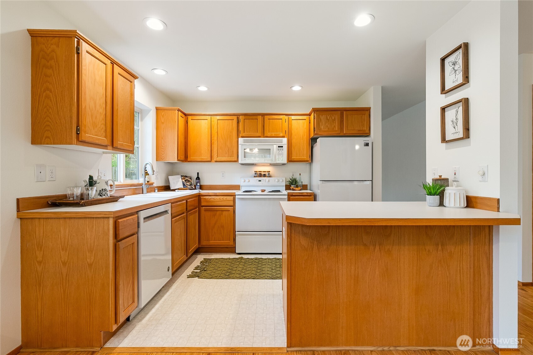 2943 St Paul Street , Bellingham, WA 98226