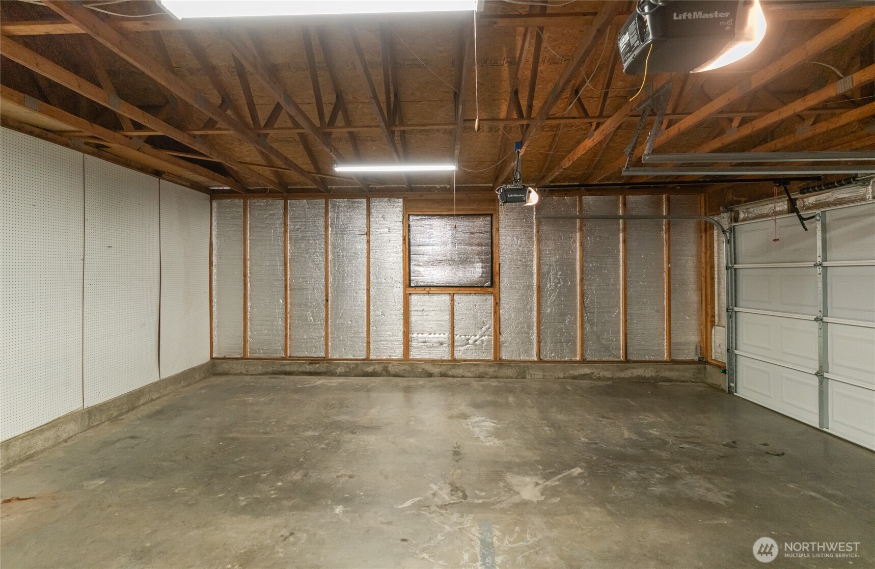 652 S Larch Avenue , East Wenatchee, WA 98802