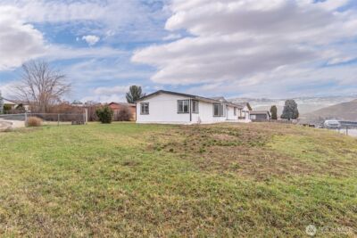 652 S Larch Avenue , East Wenatchee, WA 98802 - Photo 29