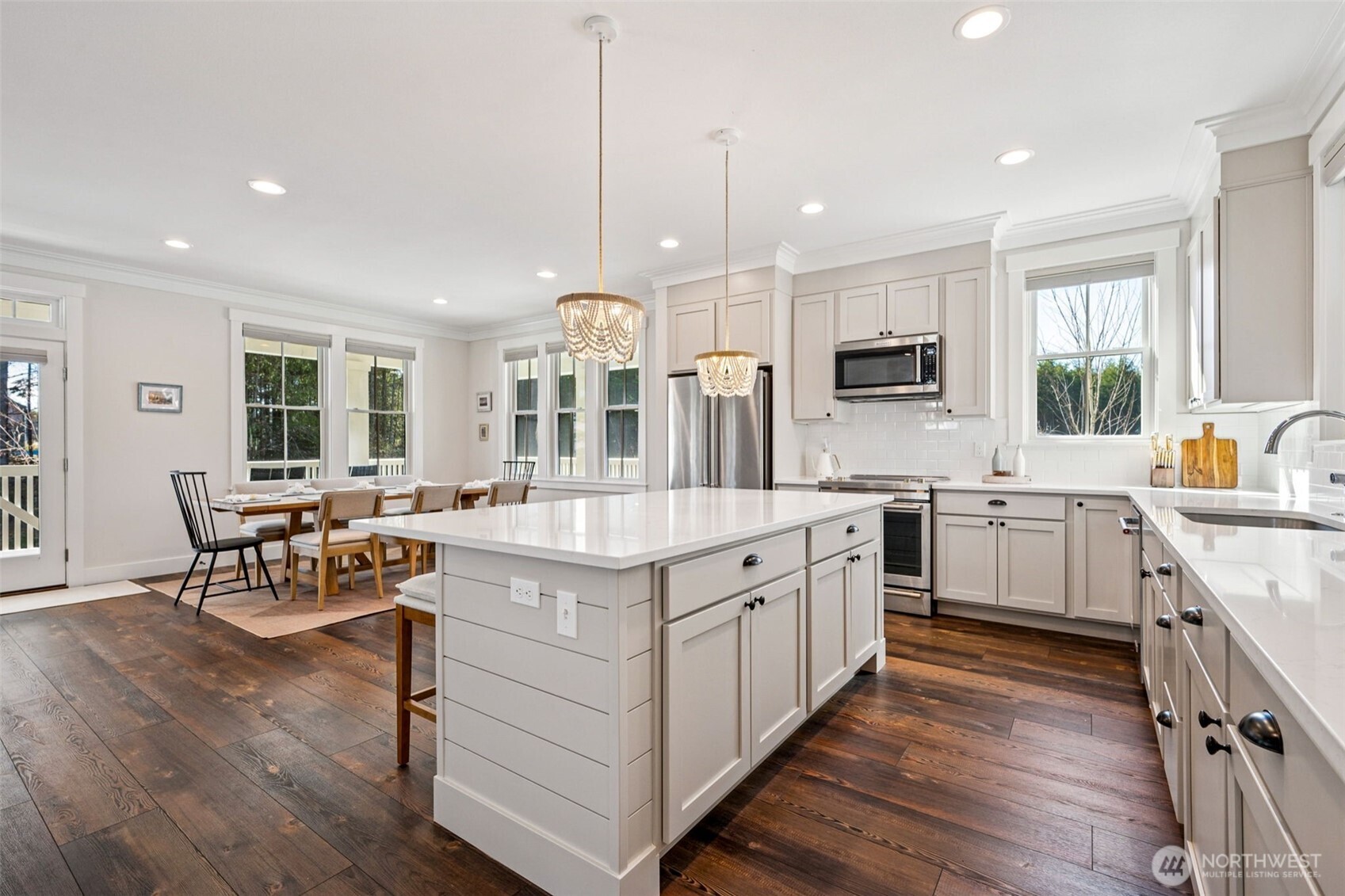 421 E Compass Street , Pacific Beach, WA 98571