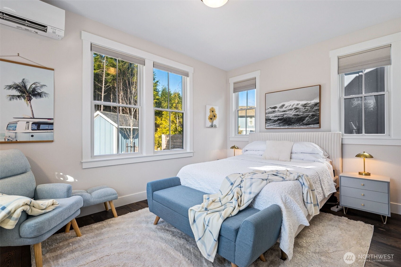 421 E Compass Street , Pacific Beach, WA 98571