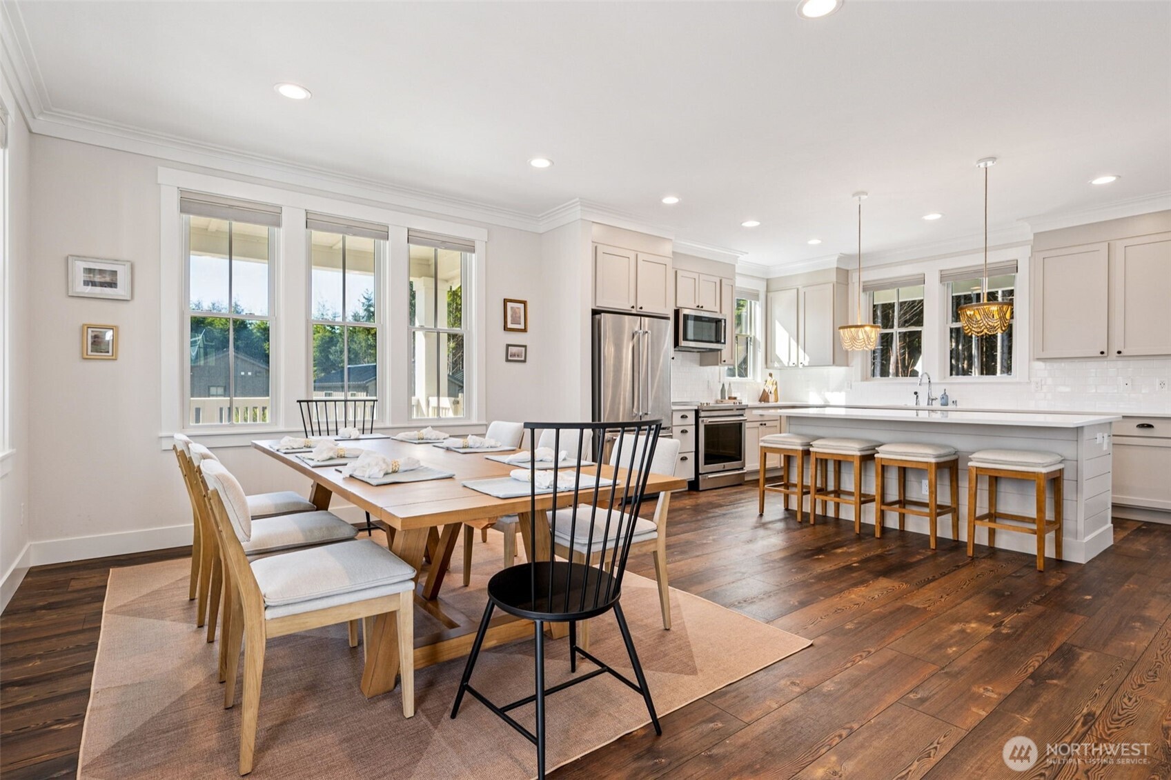 421 E Compass Street , Pacific Beach, WA 98571