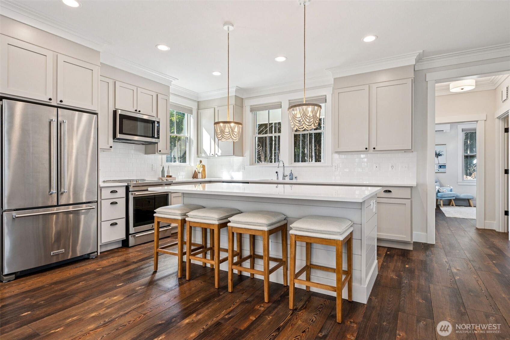 421 E Compass Street , Pacific Beach, WA 98571