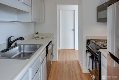 2201 3rd Avenue #803, Seattle, WA 98121 - Photo 10