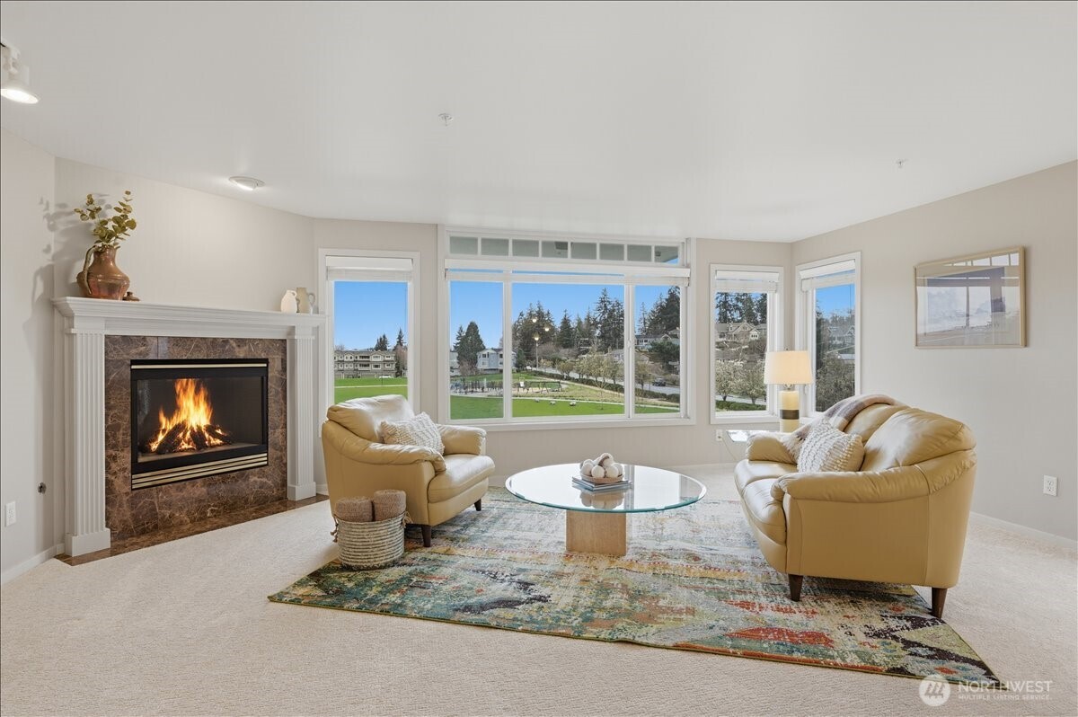 645 Bell Street #102, Edmonds, WA 98020