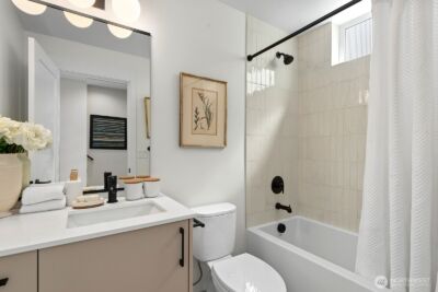 4122 B Burke Avenue N, Seattle, WA 98103 - Photo 22
