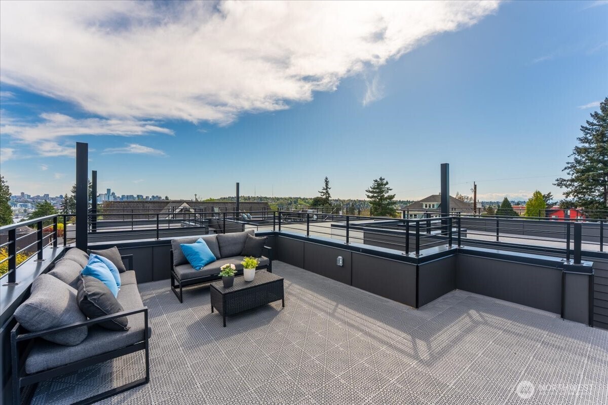 4122 B Burke Avenue N, Seattle, WA 98103