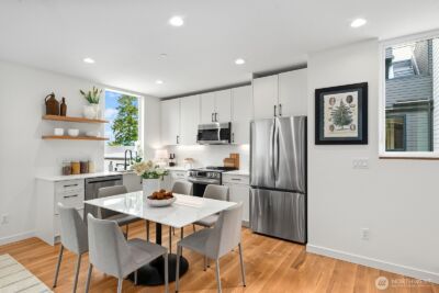 4122 B Burke Avenue N, Seattle, WA 98103 - Photo 10