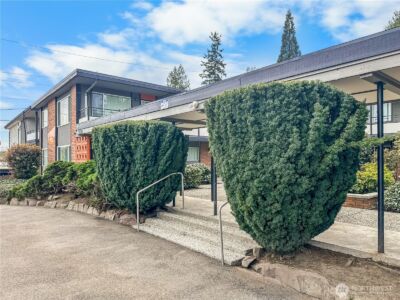 11521 26th Avenue NE, Seattle, WA 98125 - Photo 4