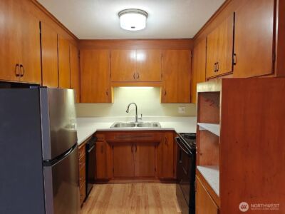 11521 26th Avenue NE, Seattle, WA 98125 - Photo 10