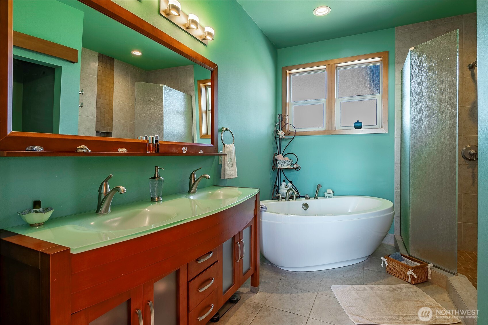 8285 Sunset Street , Blaine, WA 98230