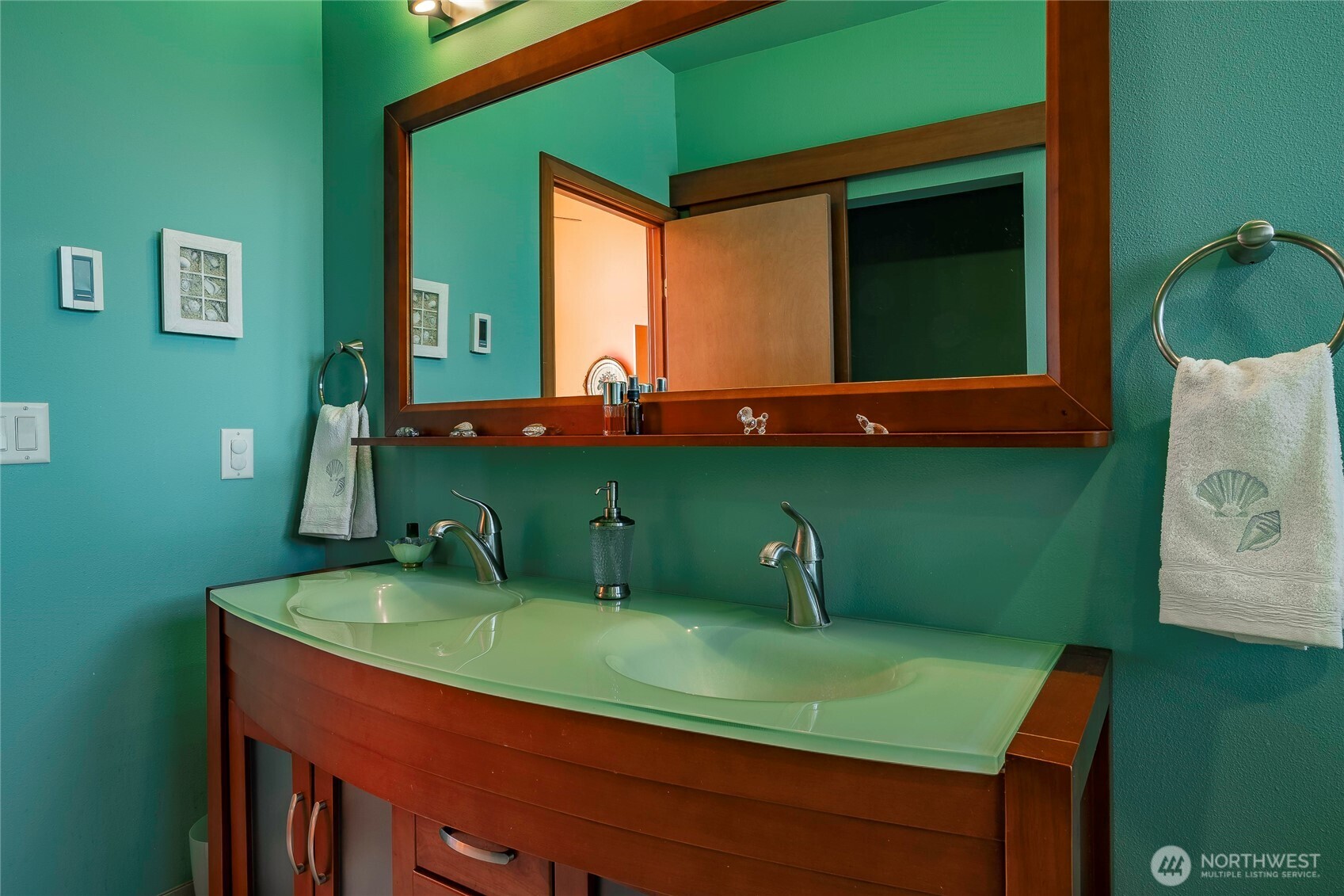 8285 Sunset Street , Blaine, WA 98230