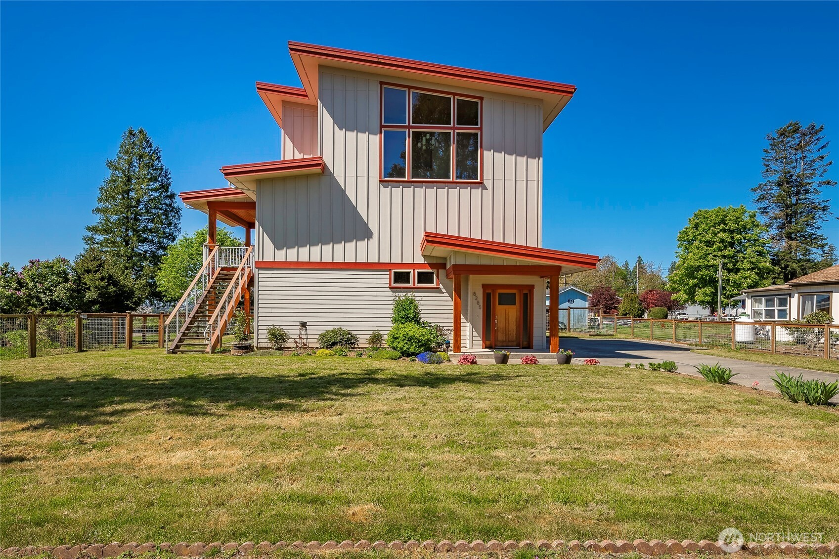 8285 Sunset Street , Blaine, WA 98230