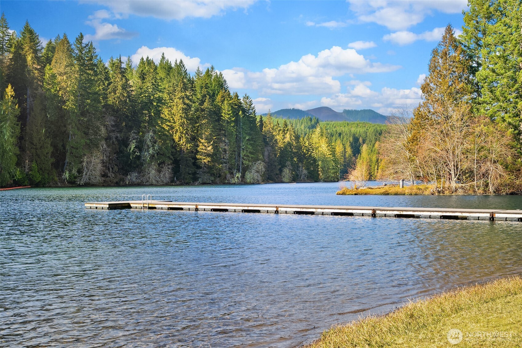200 N Glenwood Road , Hoodsport, WA 98548