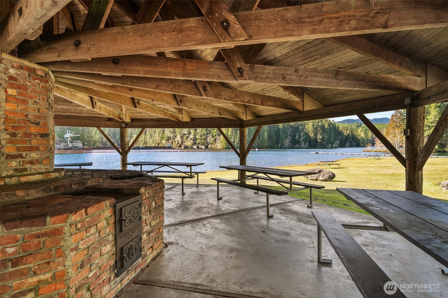 200 N Glenwood Road , Hoodsport, WA 98548