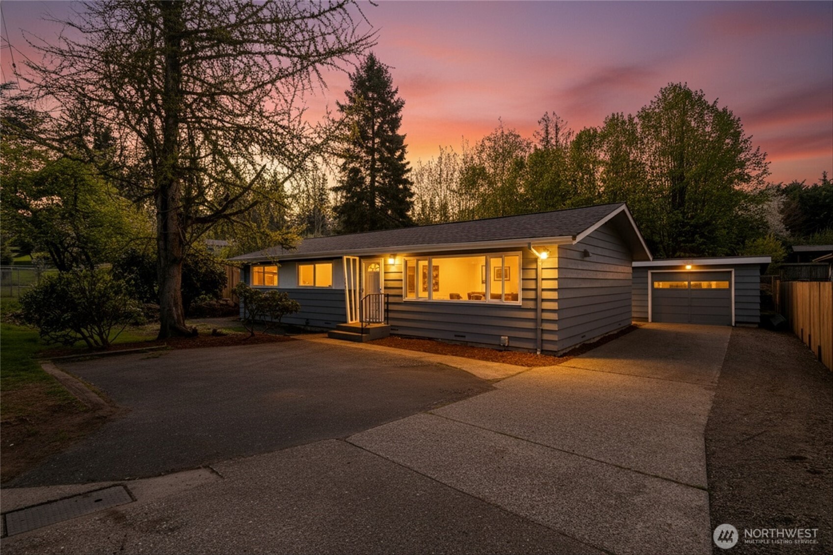 3002 Lakeway Drive , Bellingham, WA 98229