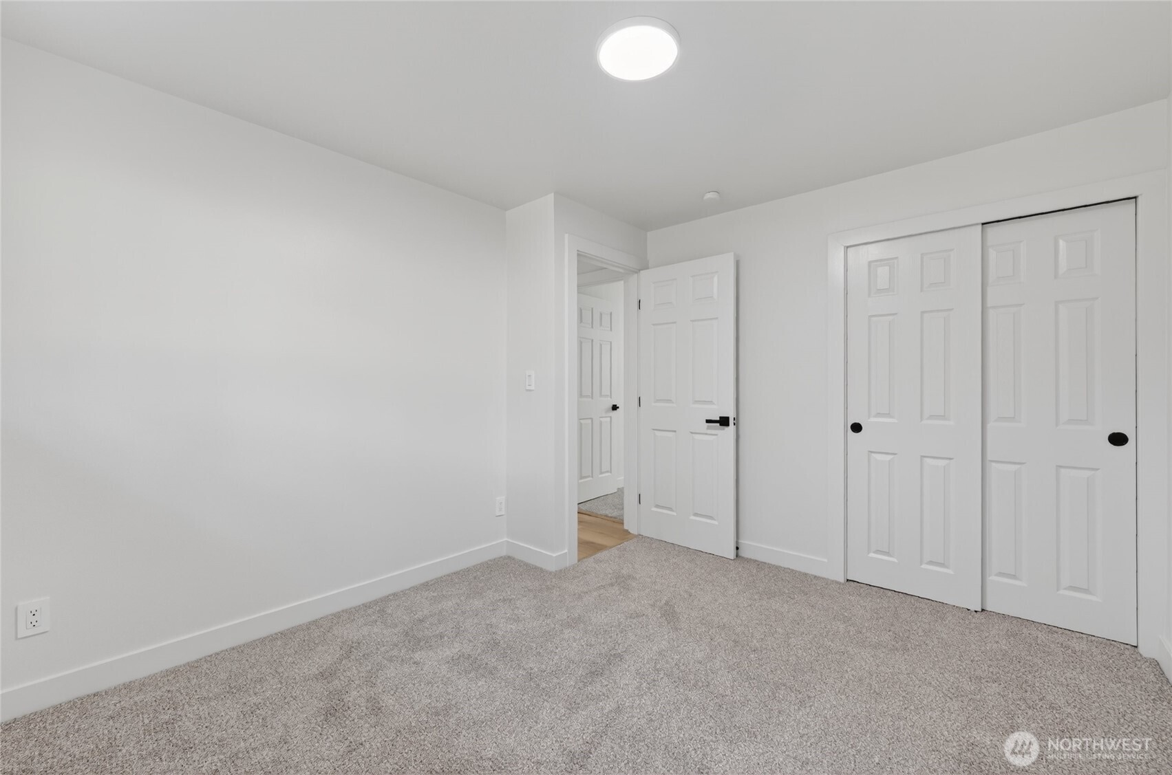 3002 Lakeway Drive , Bellingham, WA 98229