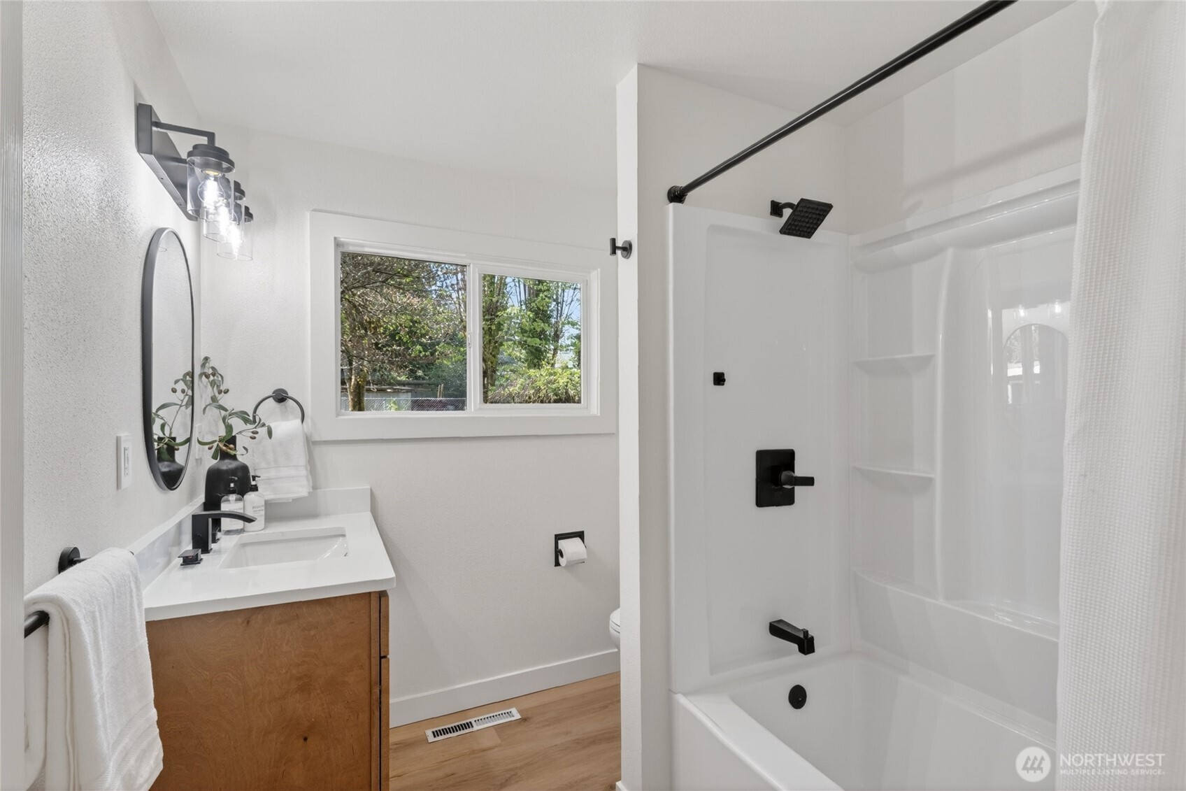 3002 Lakeway Drive , Bellingham, WA 98229