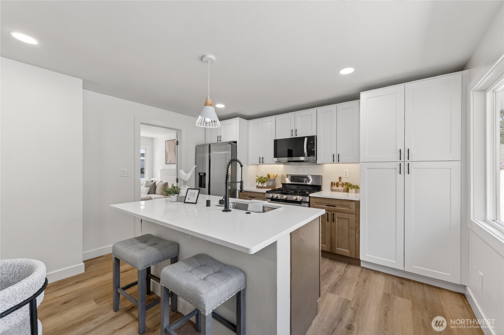 3002 Lakeway Drive , Bellingham, WA 98229