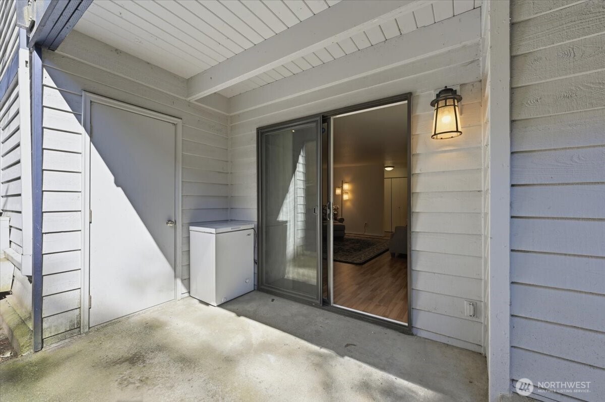 15416 40th Avenue W #B-22, Lynnwood, WA 98087