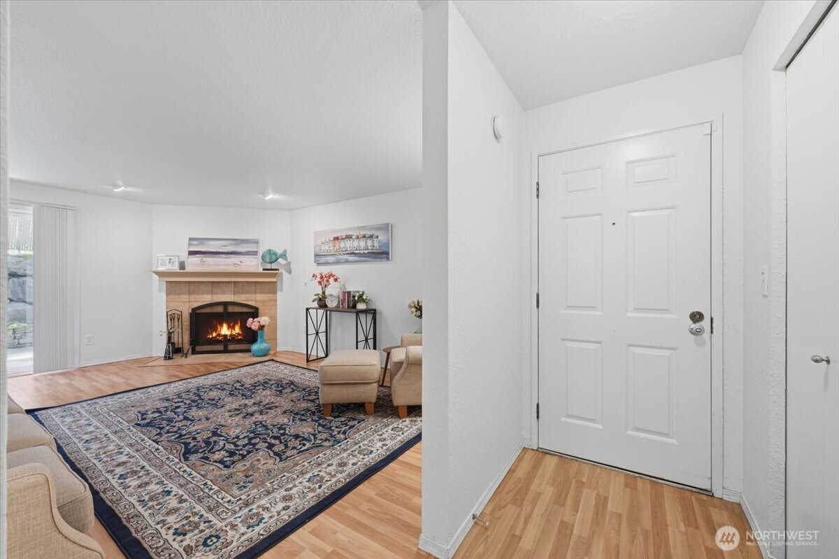 15416 40th Avenue W #B-22, Lynnwood, WA 98087