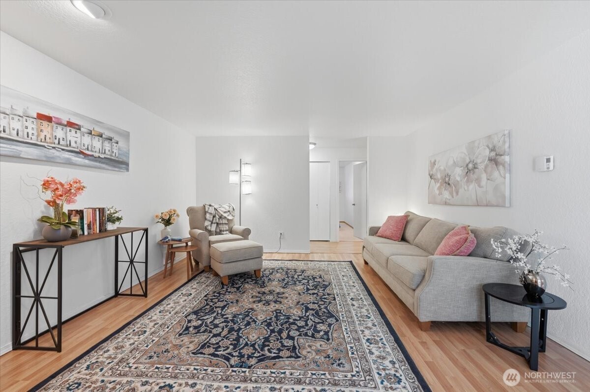 15416 40th Avenue W #B-22, Lynnwood, WA 98087