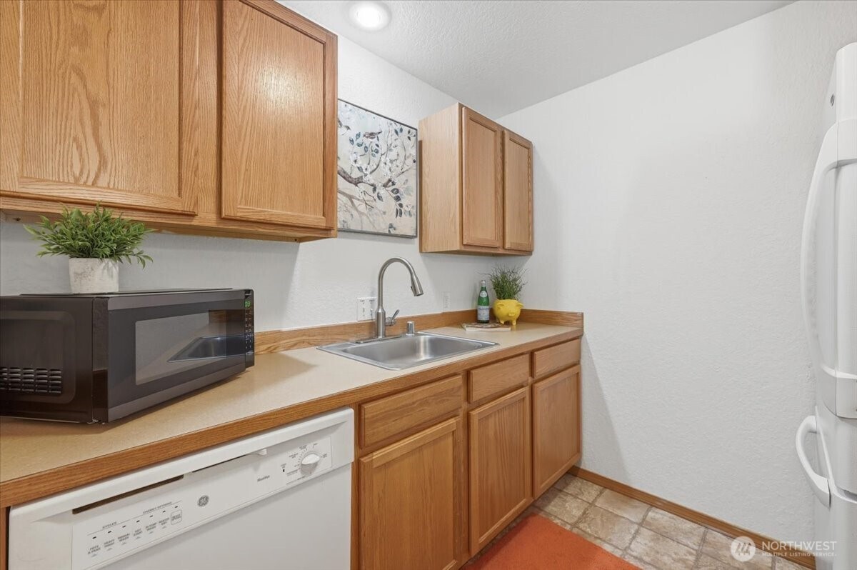 15416 40th Avenue W #B-22, Lynnwood, WA 98087