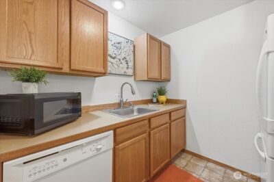 15416 40th Avenue W #B-22, Lynnwood, WA 98087 - Photo 10