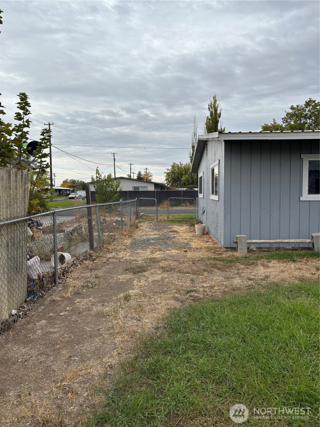 9008 Bong Loop #B, Moses Lake, WA 98837