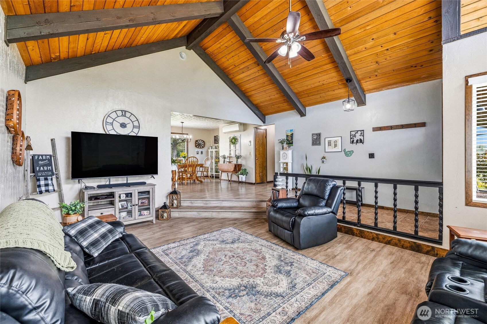 27930 Hoehn Road , Sedro Woolley, WA 98284