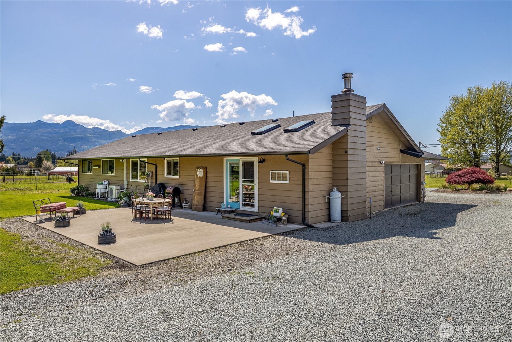 27930 Hoehn Road , Sedro Woolley, WA 98284