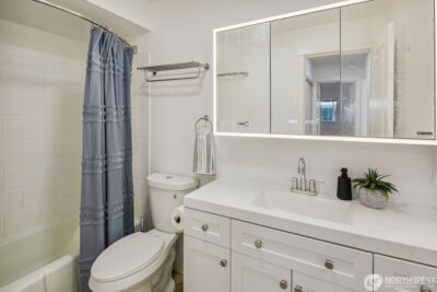 701 122nd Avenue NE #207, Bellevue, WA 98005 - Photo 17