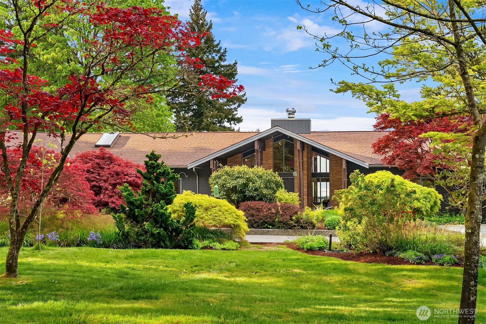 8425 SW 216th Street , Vashon, WA 98070