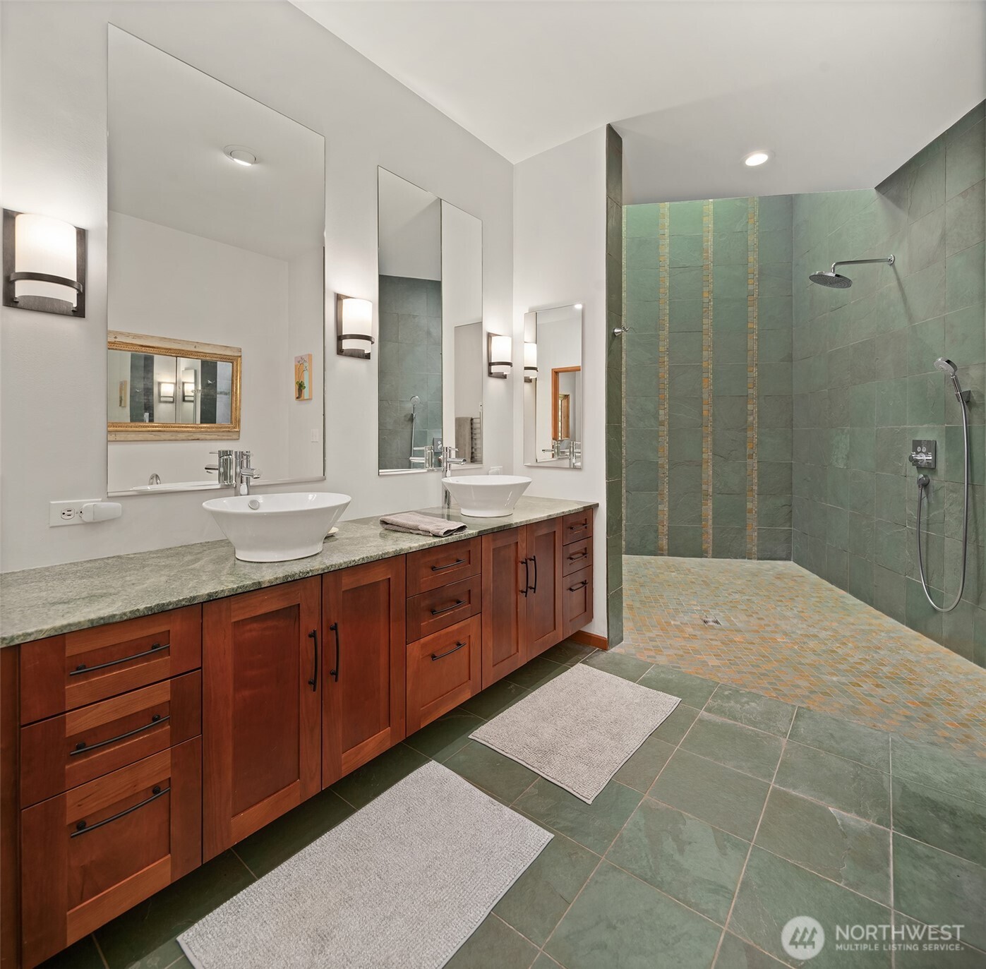 8425 SW 216th Street , Vashon, WA 98070