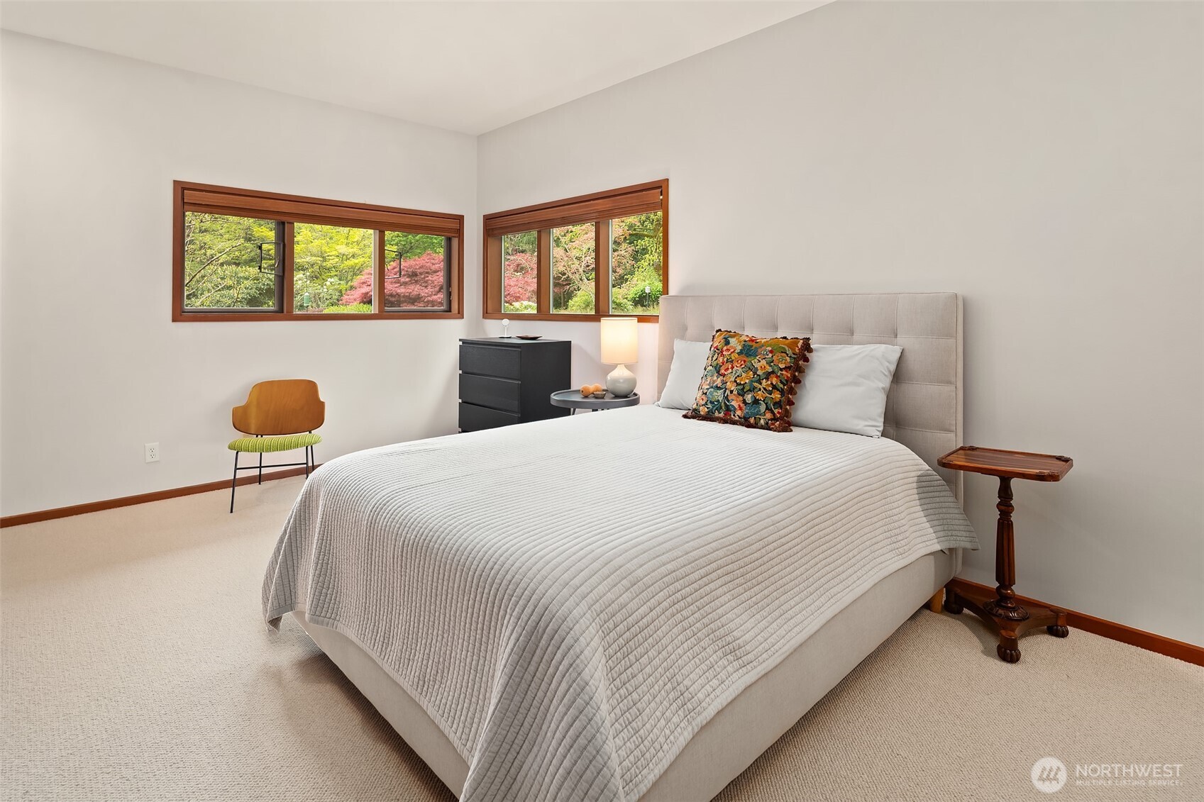8425 SW 216th Street , Vashon, WA 98070