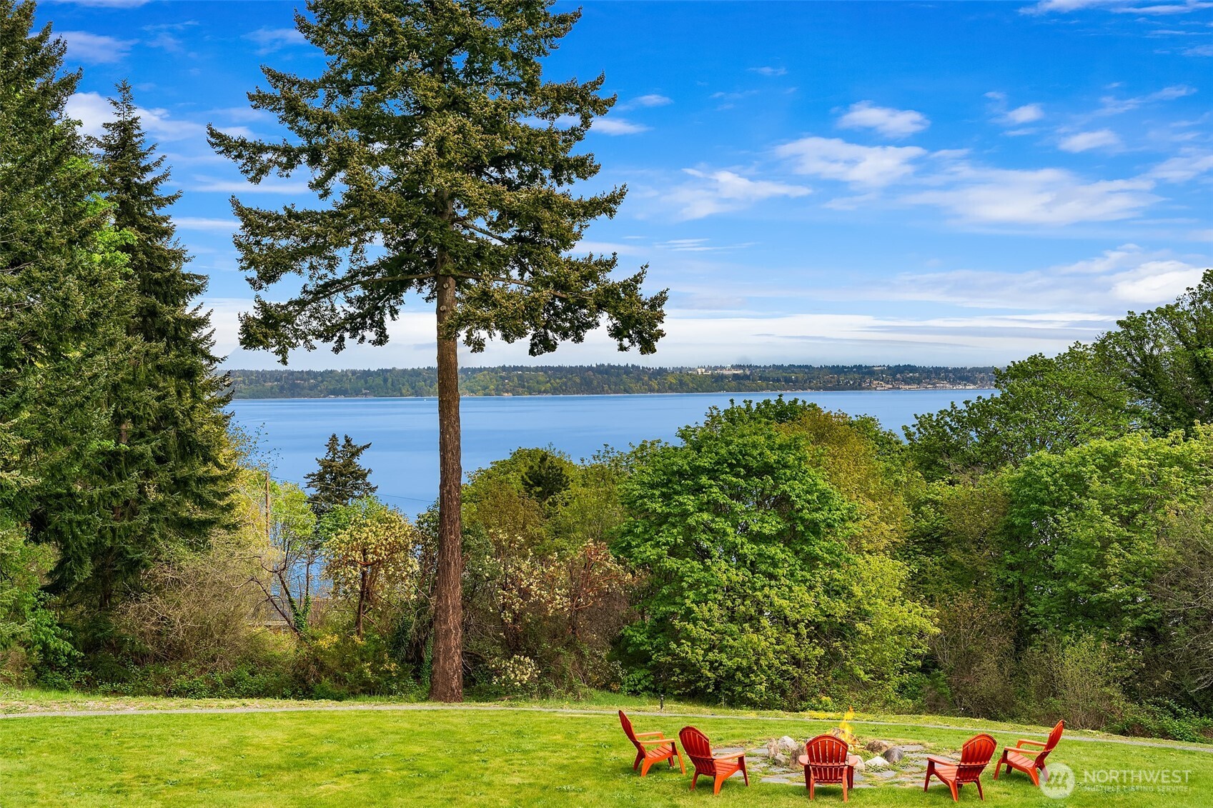 8425 SW 216th Street , Vashon, WA 98070