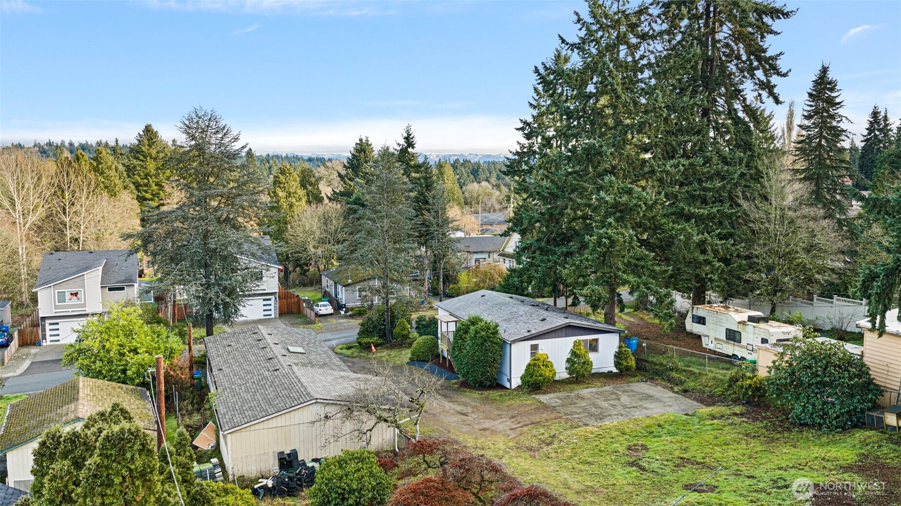 19015 16th Avenue NE, Shoreline, WA 98155