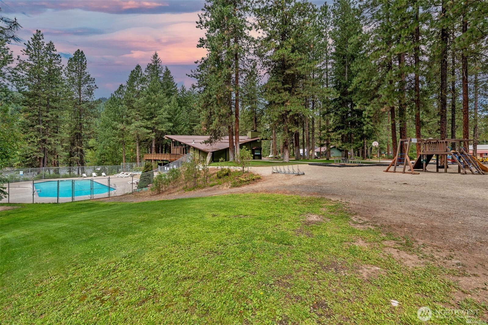25316 Saddle Street , Leavenworth, WA 98826