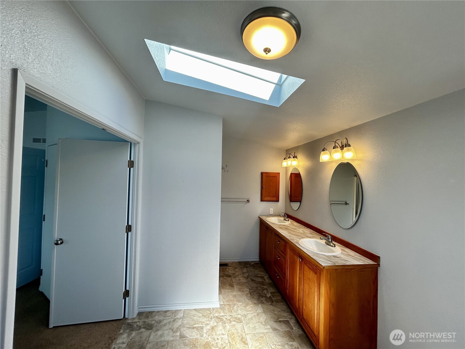 420 W Cove Lane , Sequim, WA 98382