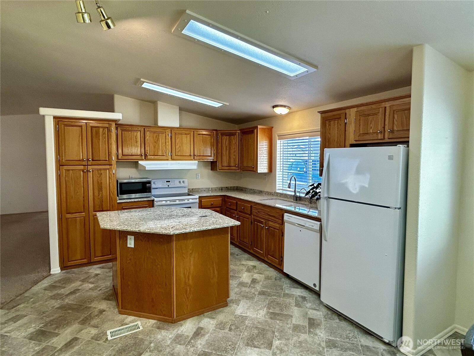 420 W Cove Lane , Sequim, WA 98382