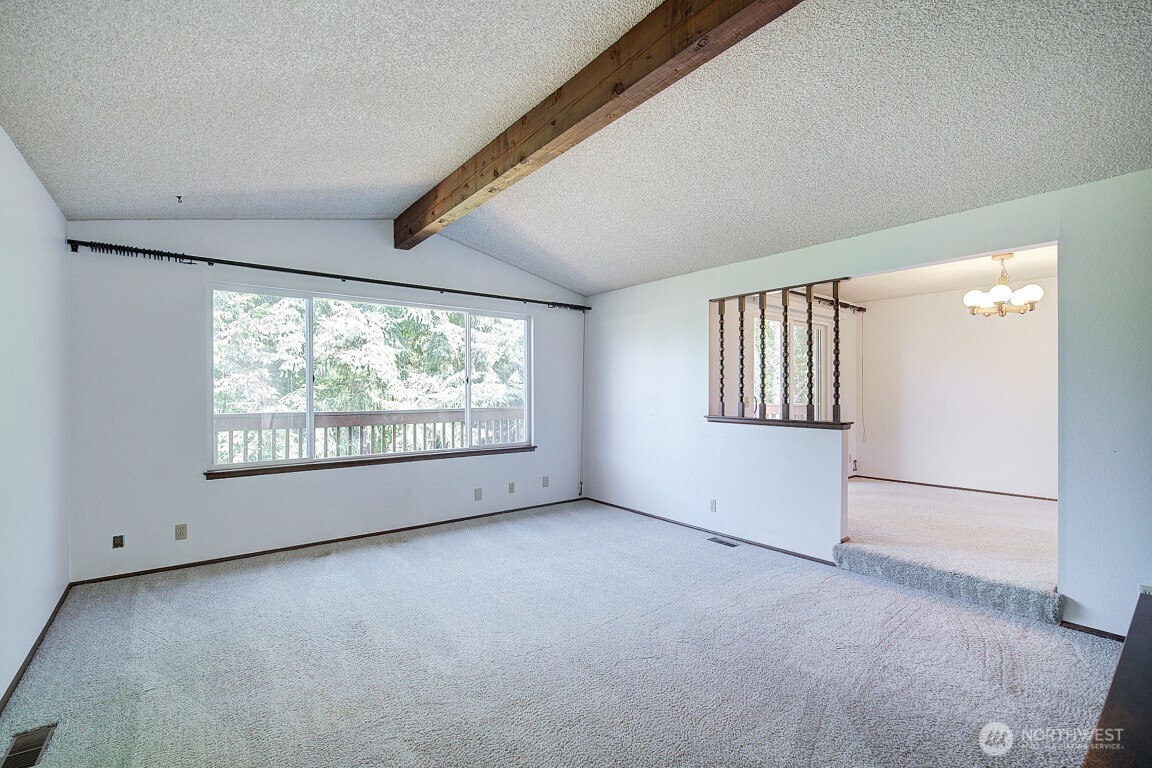 8435 198th Place SW, Edmonds, WA 98026