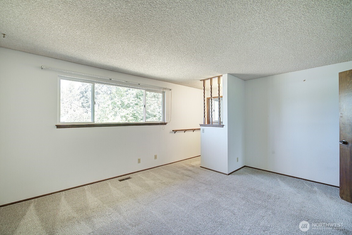 8435 198th Place SW, Edmonds, WA 98026