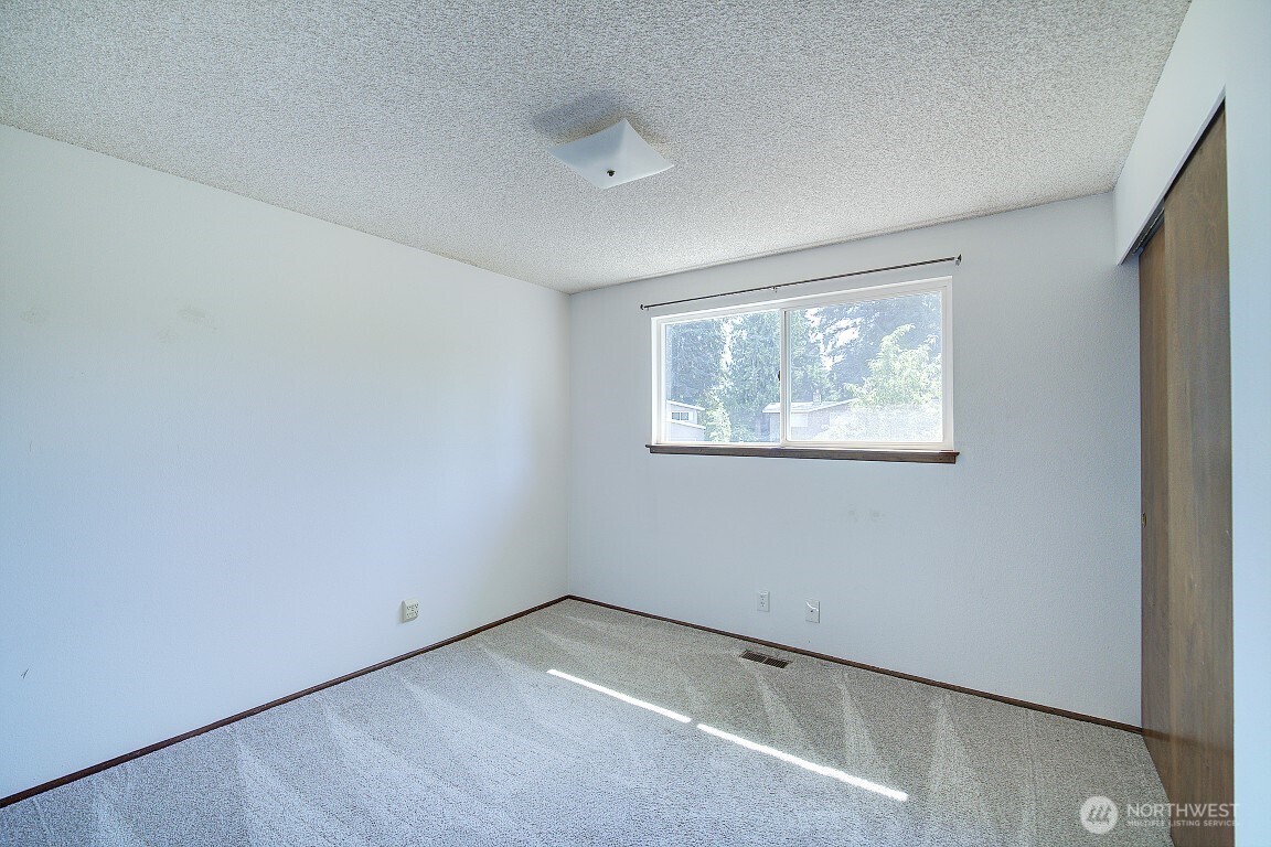 8435 198th Place SW, Edmonds, WA 98026