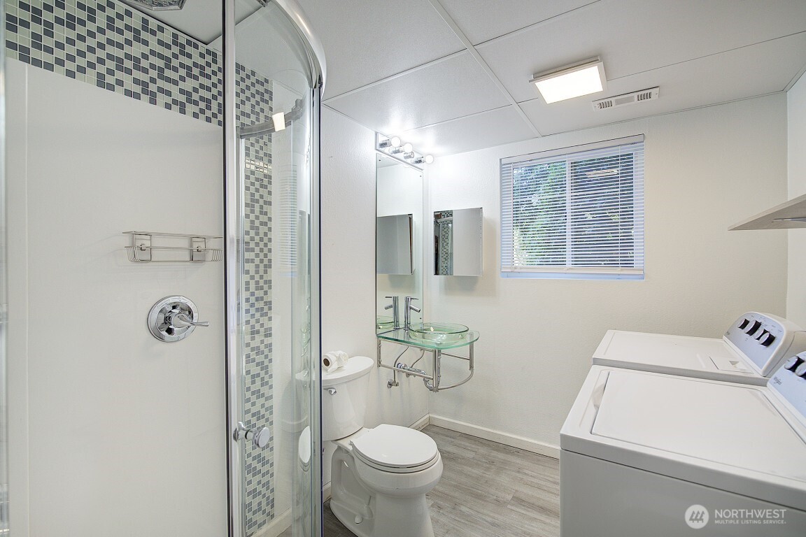 8435 198th Place SW, Edmonds, WA 98026