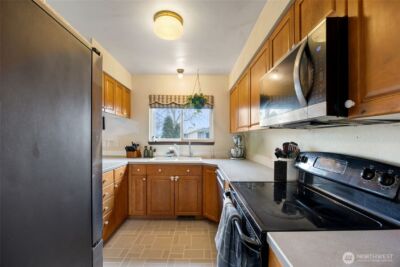 520 N Conway Place , Kennewick, WA 99336 - Photo 11